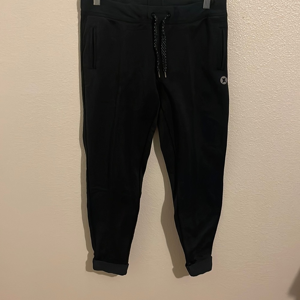 Hurley Size Small black color